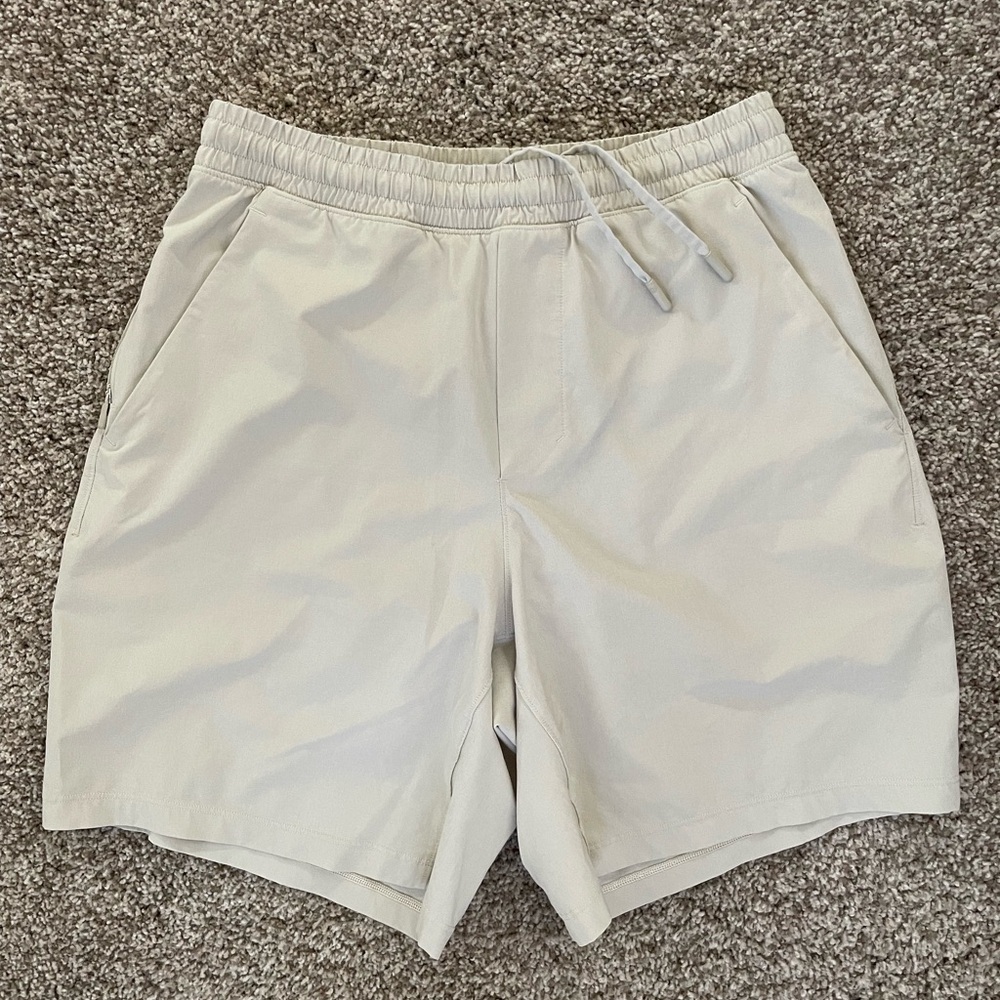 Lululemon Pace Breaker Lined Short 7” Sz. S